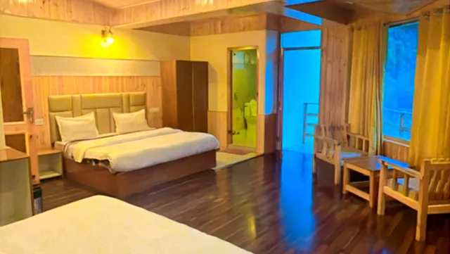 Hotel 17 Miles Stone-Manali