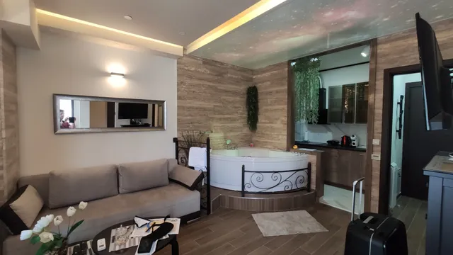 Central SPA Galaxy Apartment