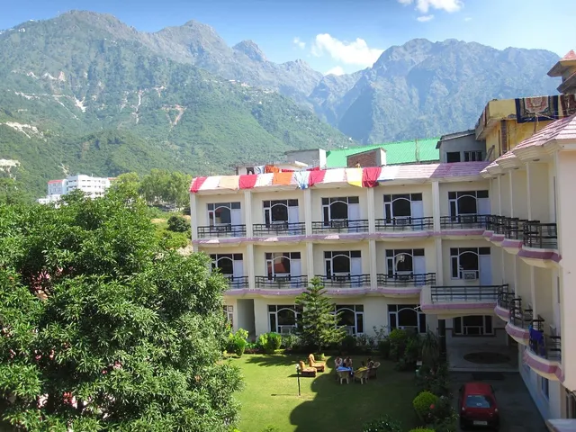 Hotel Kerni Palace Katra