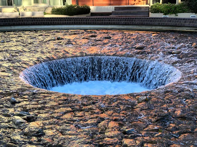Inverted Fountain
