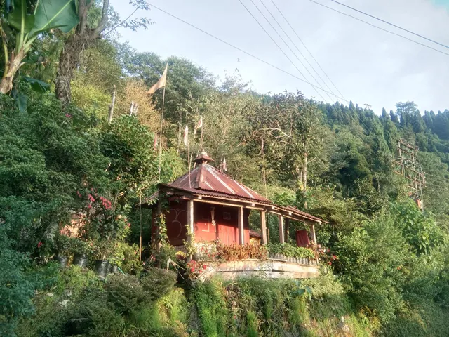 Pahar E Satyajit Homestay Ramdhura