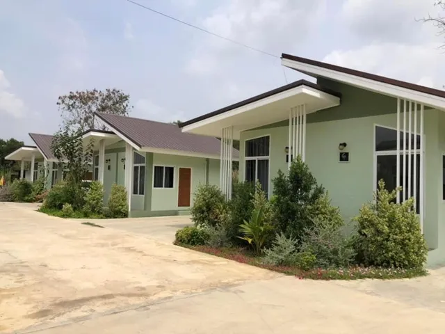 ออมทรัพย์ รีสอร์ท