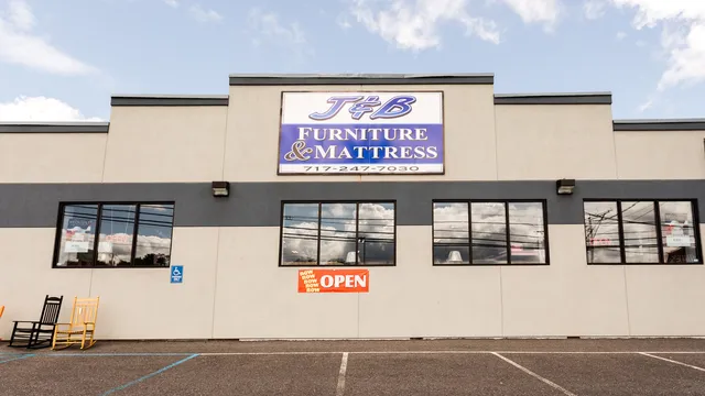 J & B Furniture