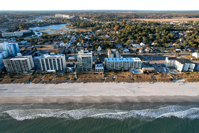 Barefoot Resort Beach Cabana