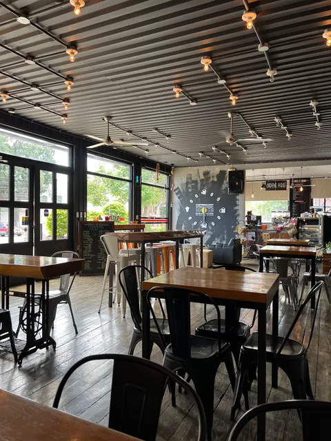 Crust -n- Crumb Pastry Coffee Shop