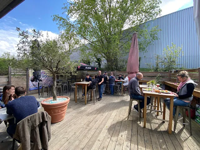 GLASS And MUG-Restaurant.Pub.Caviste