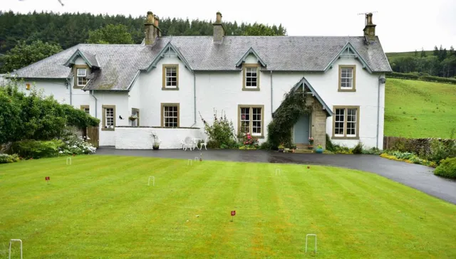 Wiltonburn Self Catering Cottages and Cashmere Shop