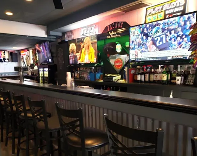 Yacko's Bar in Niles