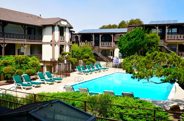 Peppertree Apartments