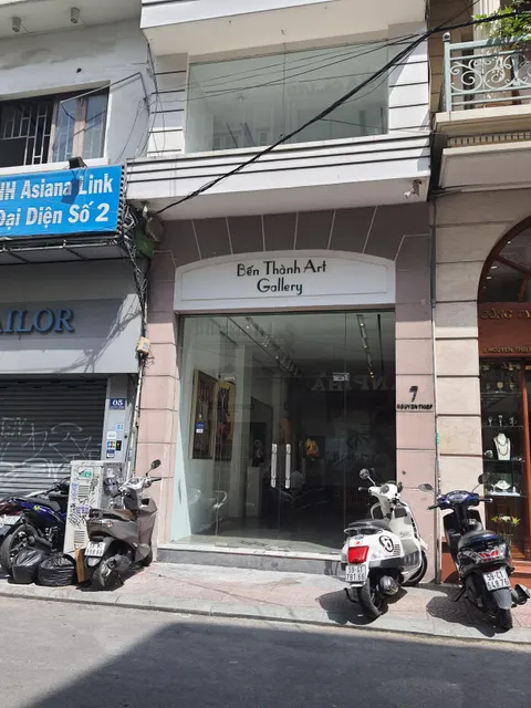 Ben Thanh Gallery