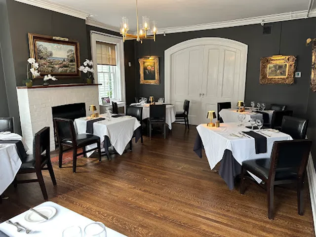 Curry Estate (Restaurant Six)