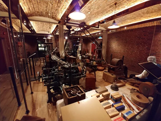 Snuff & Match Museum