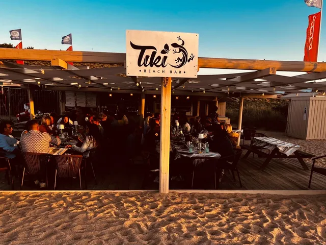 Tiki Beach Bar