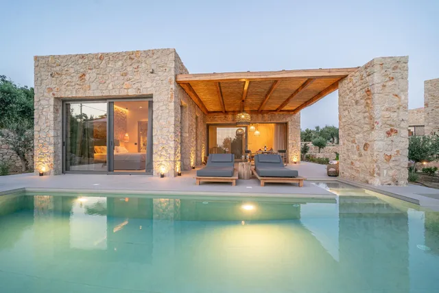 Euphoria-Lithos Art Villas