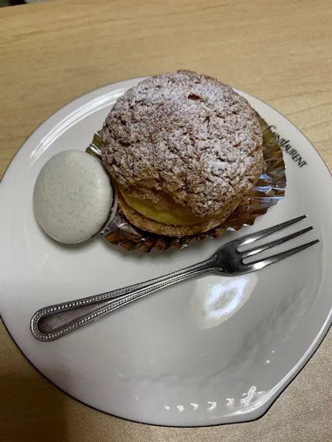 凡我塔 ひらみや | 屋久島ロールケーキ 天然酵母食パン 揚げ立てカレーパン