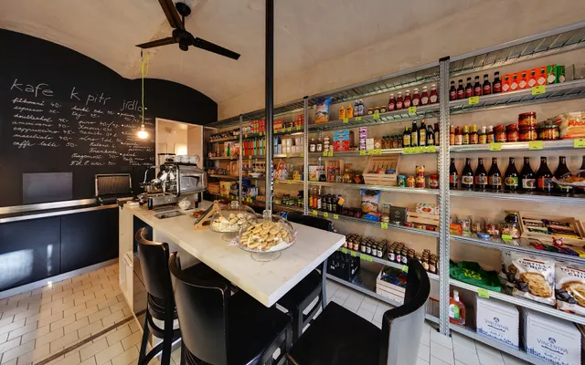 Triko kafe & koloniál