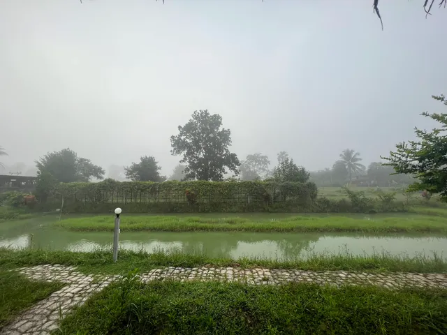 รักษ์นา คาเฟ่ ณ . ปลายพระยา