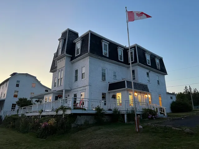 The Marathon Hotel Est 1871