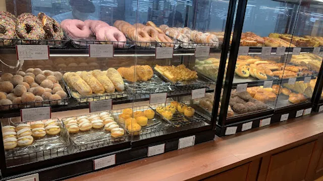 Paris Croissant Iwata