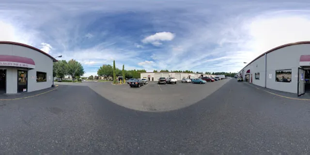 Charlie's Sports Bar & Grill