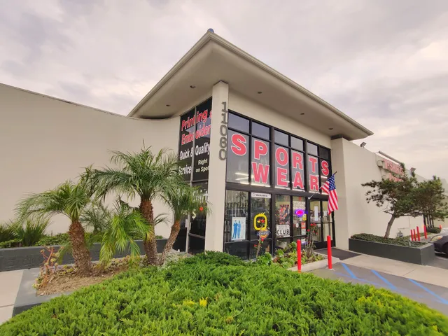 T-Shirt Wholesale Outlet, Express Printing & Embroidery (1992~2025)