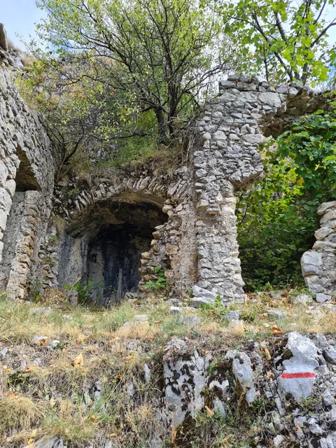 Rovine di Camerata Vecchia