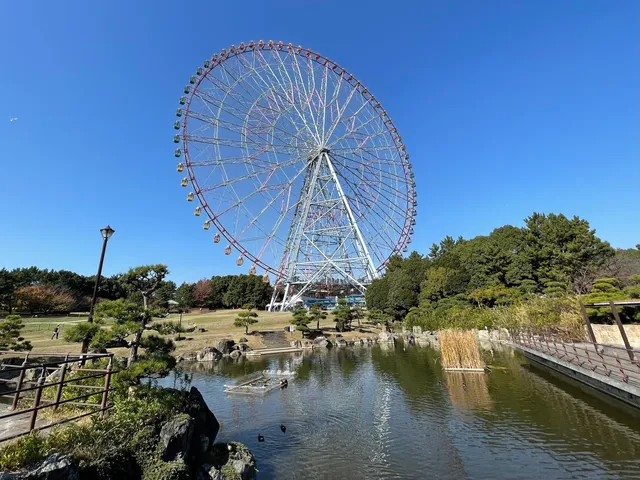 Diamond and Flower Ferris Wheel