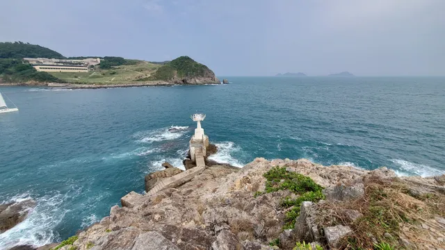 Tung Lung Chau Lighthouse
