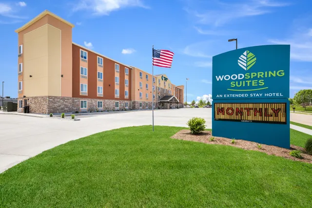 WoodSpring Suites Davenport Quad Cities
