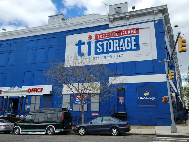 CubeSmart Self Storage