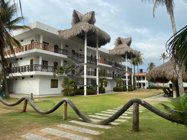 Hotel Los Tambos Del Caribe Beach