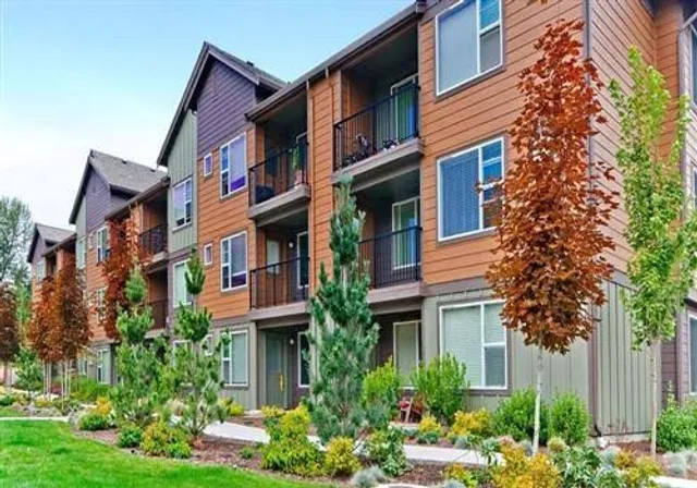 Riverside Park Apartments