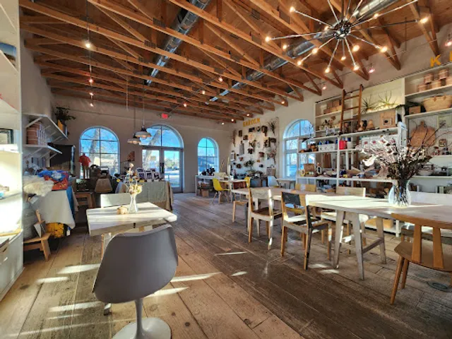 Modern General Feed & Seed