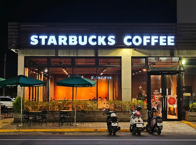 STARBUCKS Tainan Shanhua Shop