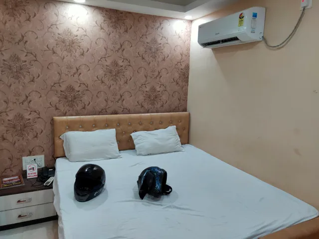 Collection O City Center New Town Kolkata Paradise Inn