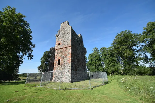 Greenknowe Tower