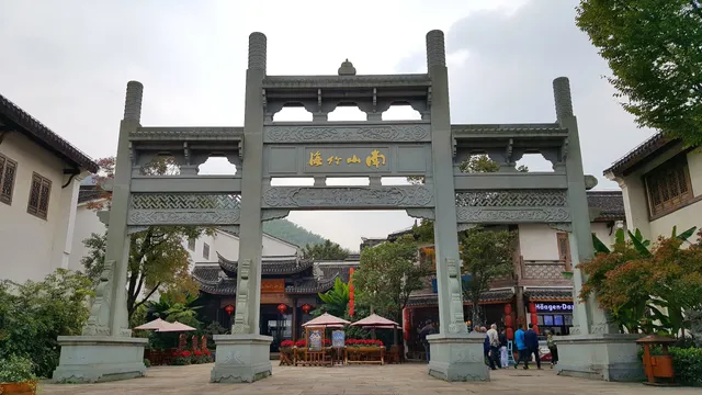 Tianmu Lake Yushui Hot Spring Scenic Area