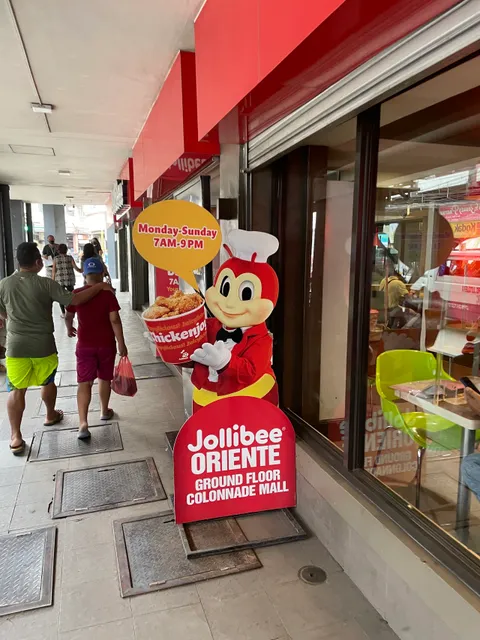 Jollibee - Colonade