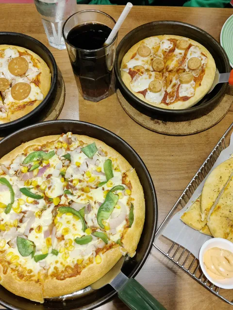 Pizza Hut | Nangia Park, Delhi