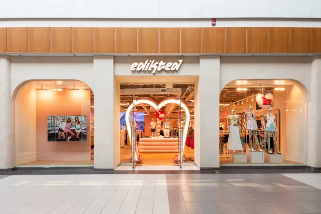 Edikted- Roosevelt Field