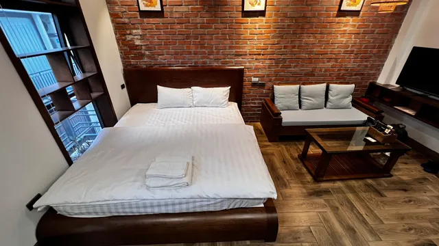 Ty House Managed by Lily Home