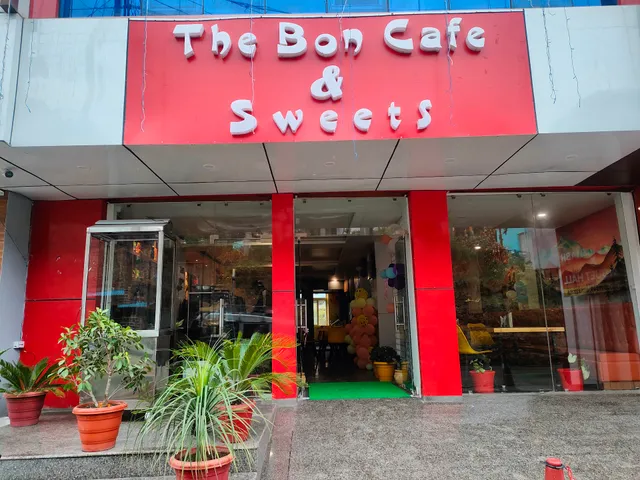 Hotel Rishabh & Banquet Hall