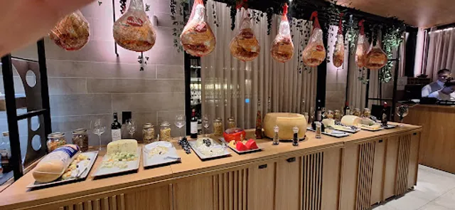 Vitorino Pizzaria e Ristorante