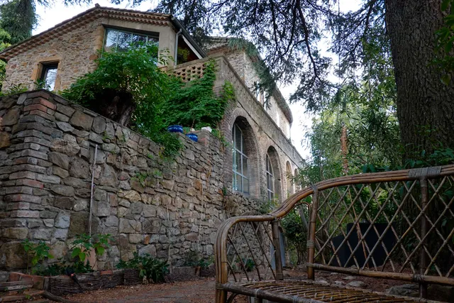 Le Mas Fraissinet Chambres d'hôtes de charme et Gites en Cévennes proche sud Ardèche et Lozère