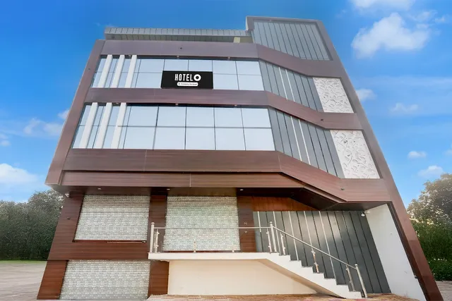 Hotel O Kalyanpur Near IIT Kanpur