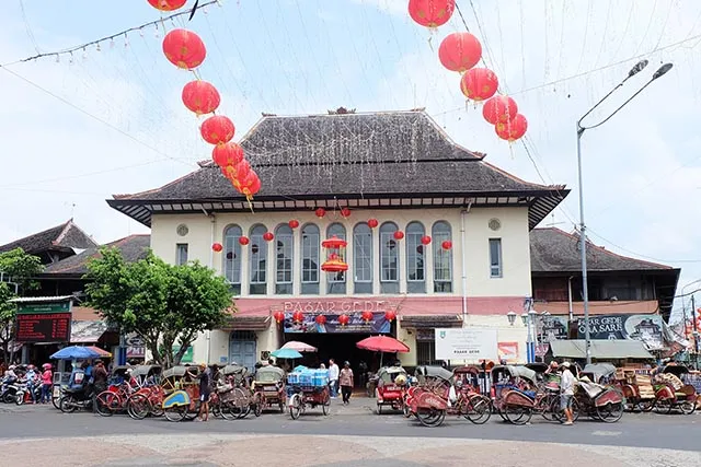 Tugu Jam Pasar Gede