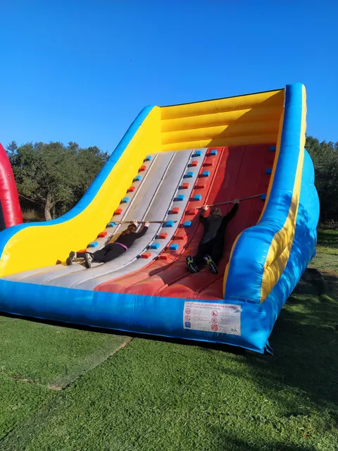 Saltapark Outdoor | Humor Amarillo Wipeout en Cambrils (Tarragona)