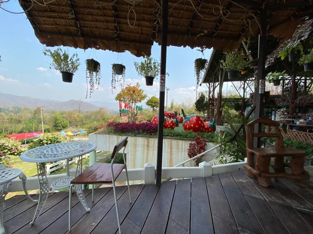 Love Strawberry Pai Resturant