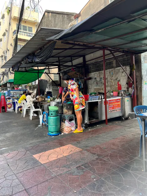 Kuay Teow Kua Gai Aunty Pien