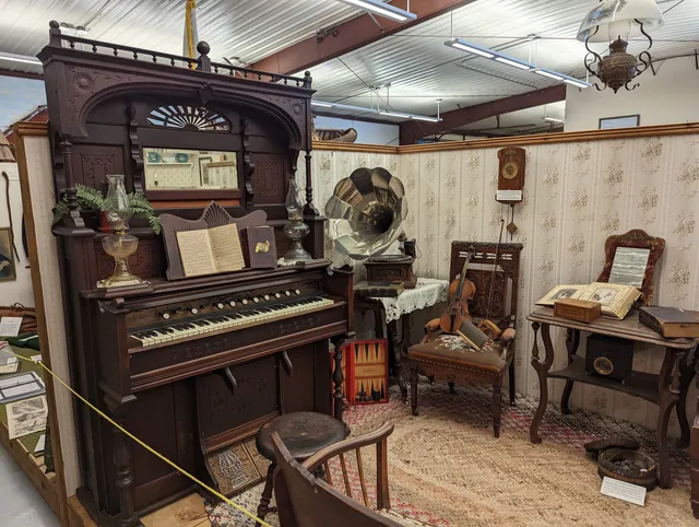 Cass County Museum & Hist Soc